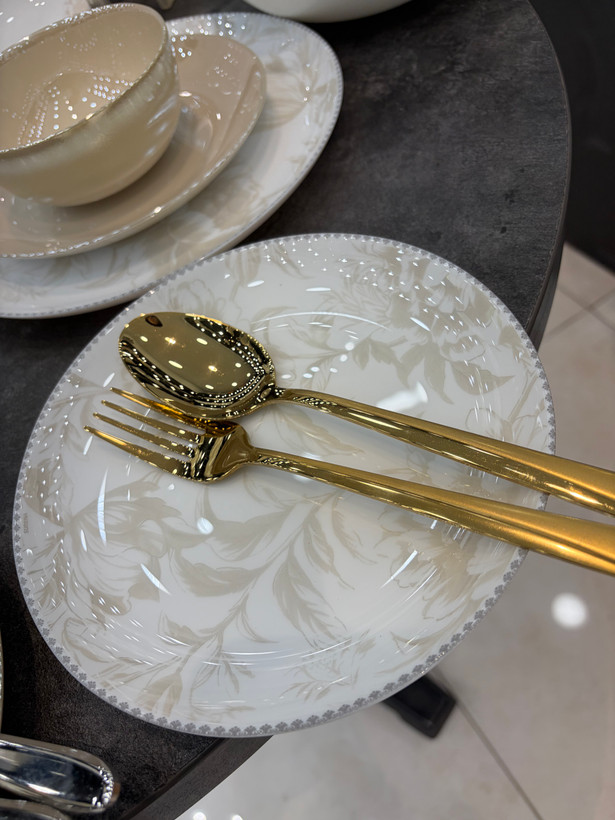سرویس غذا خوری ۱۲ نفره ۵۲ پارچه ترکیبی